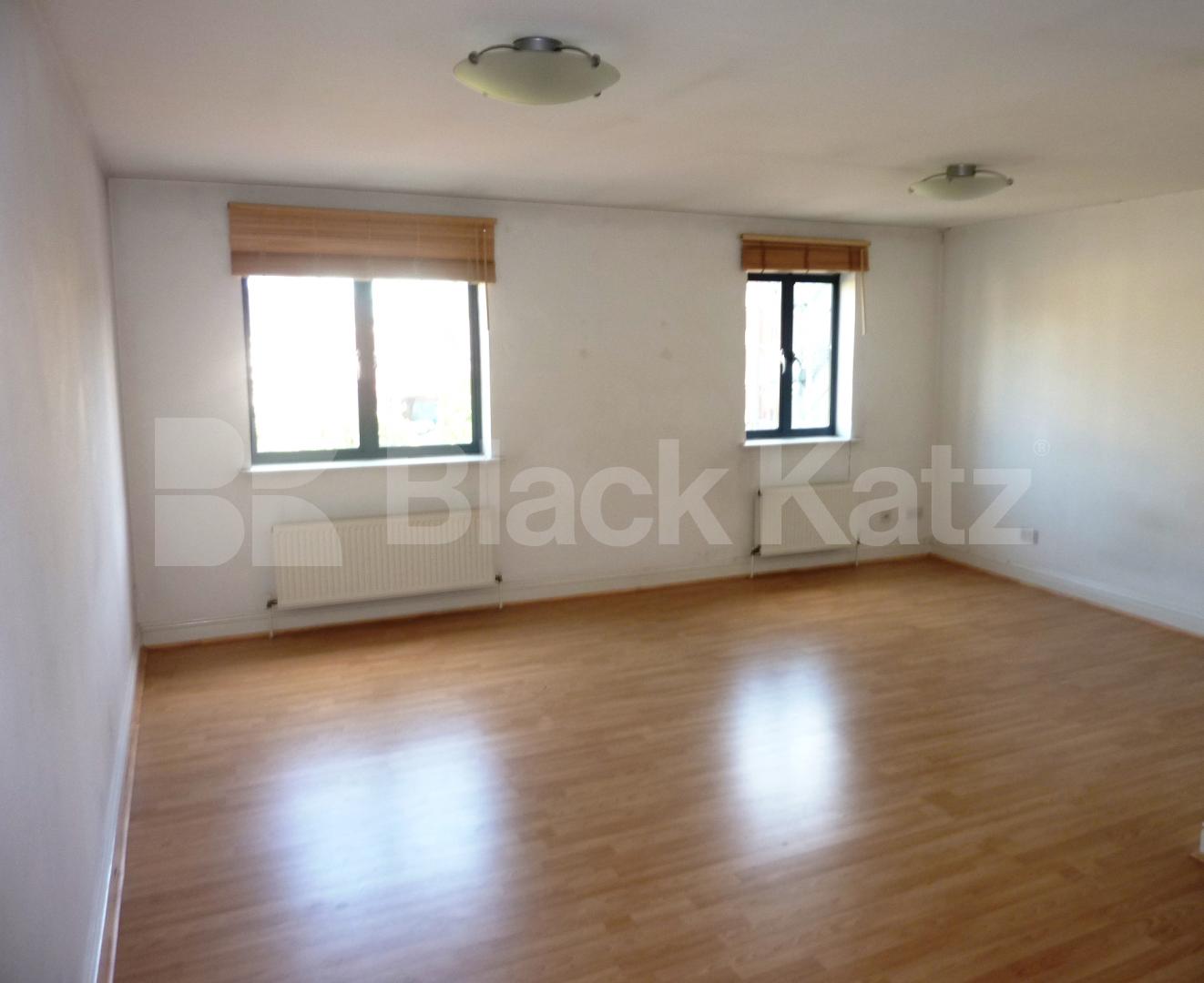 			NEW INSTRUCTION!, 1 Bedroom, 1 bath, 1 reception Flat			 Tollington Way, HOLLOWAY